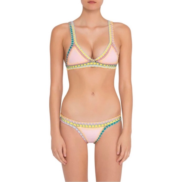 Kini Bea Bikini - Picture 1 of 2